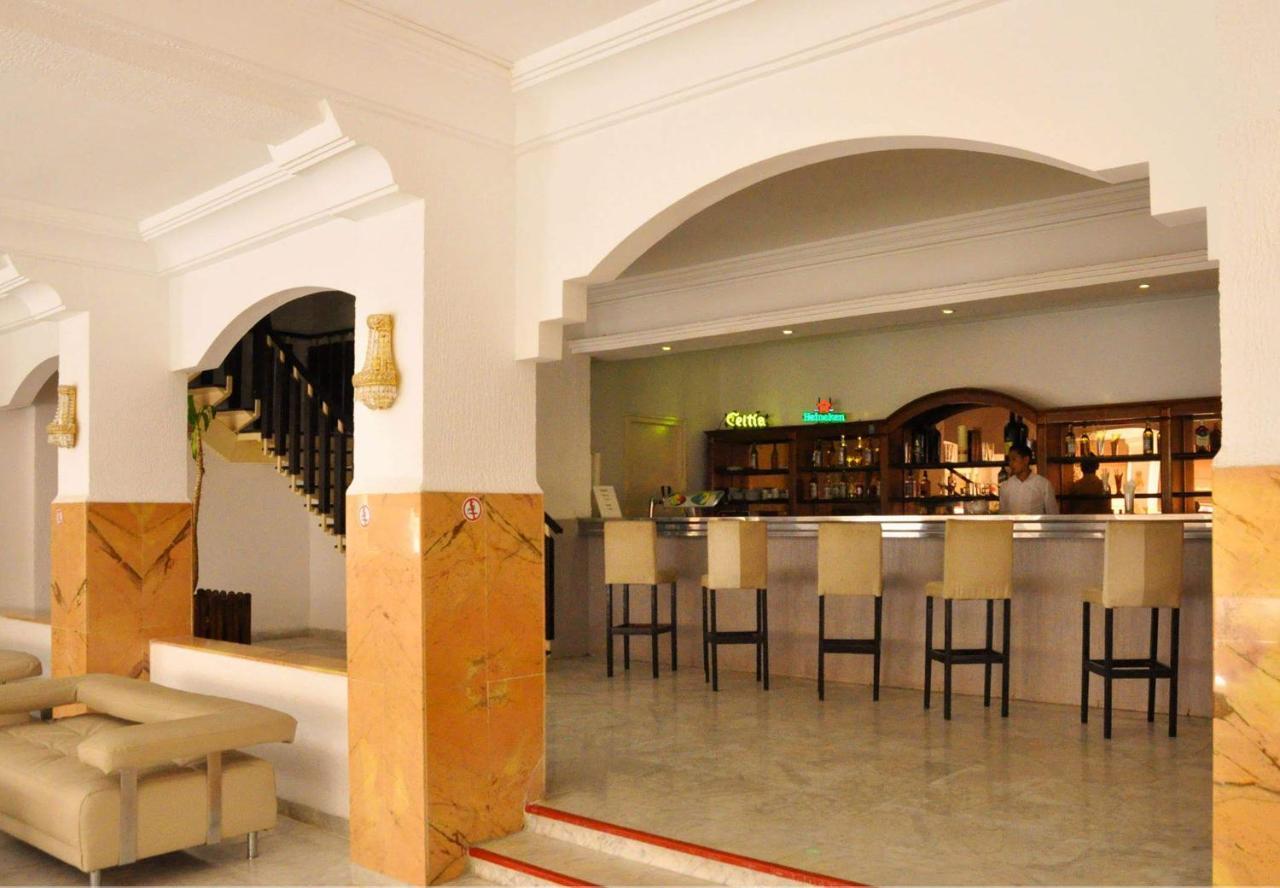 Hotel & 3*