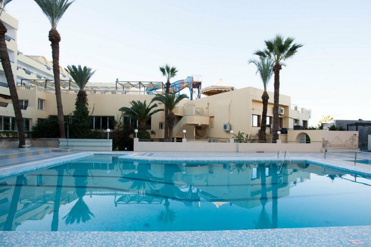 & Hotel 3*