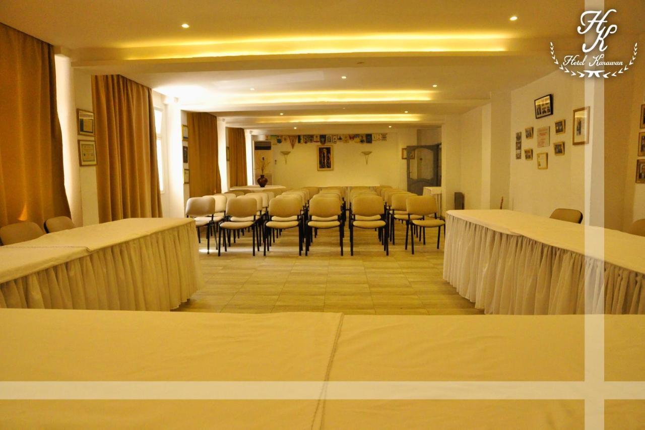 Hotel &