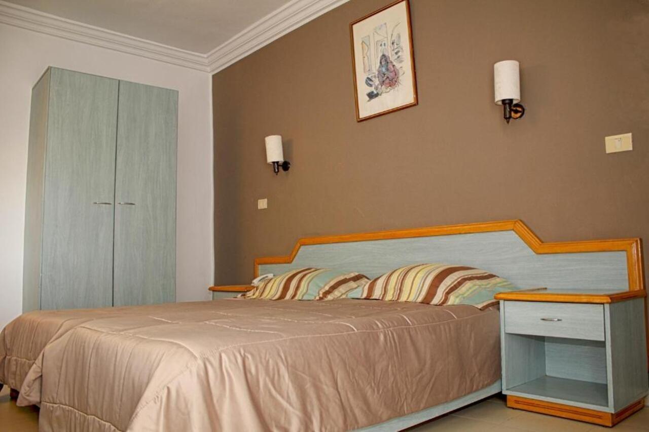 & Hotel
