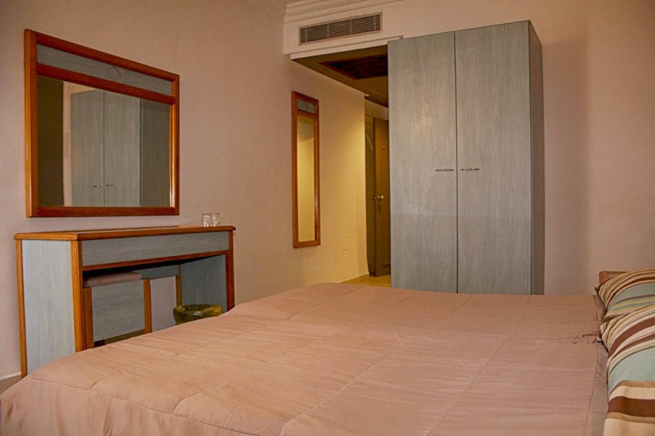 & Hotel 3*