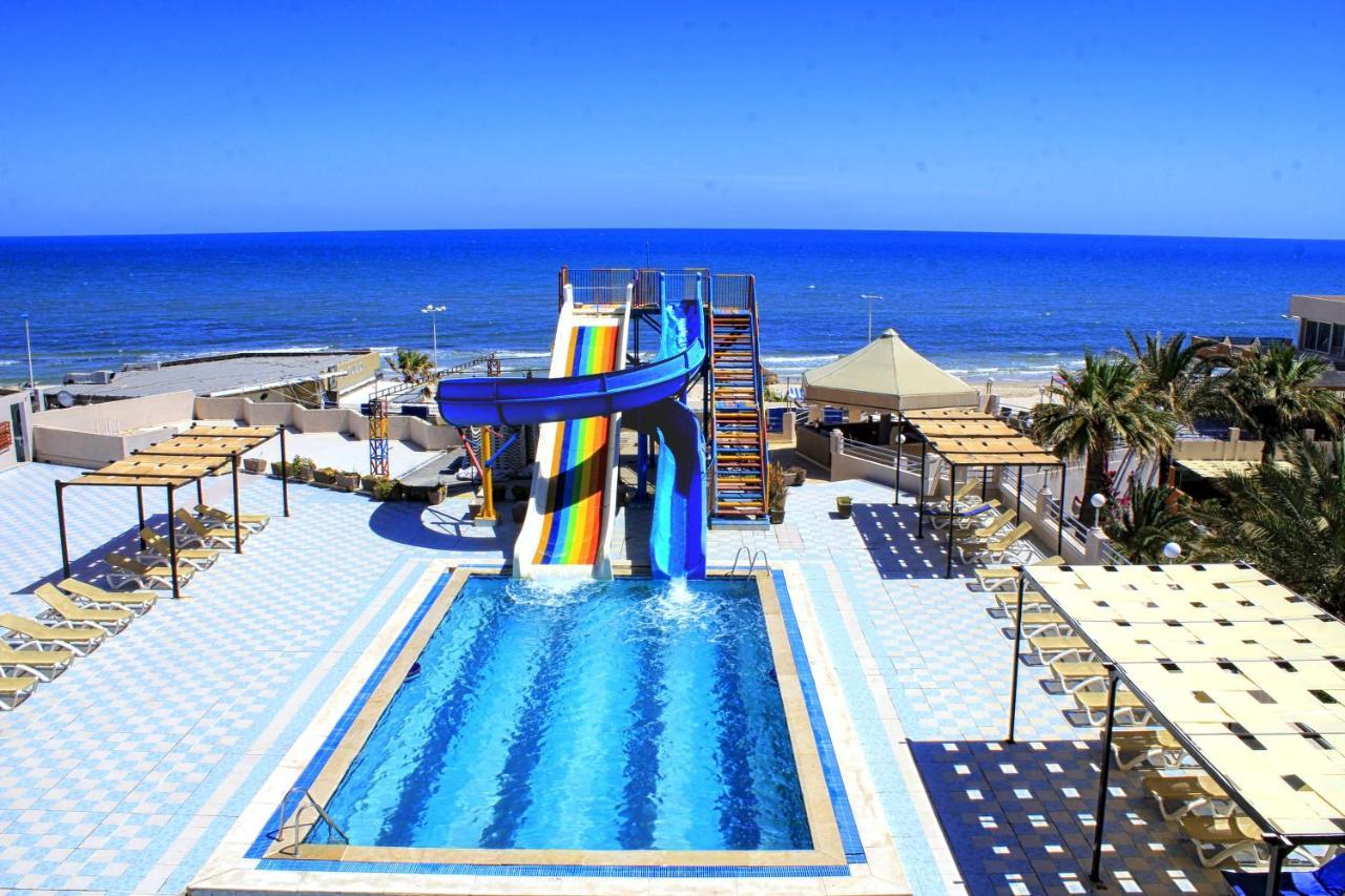 Hotel & 3*